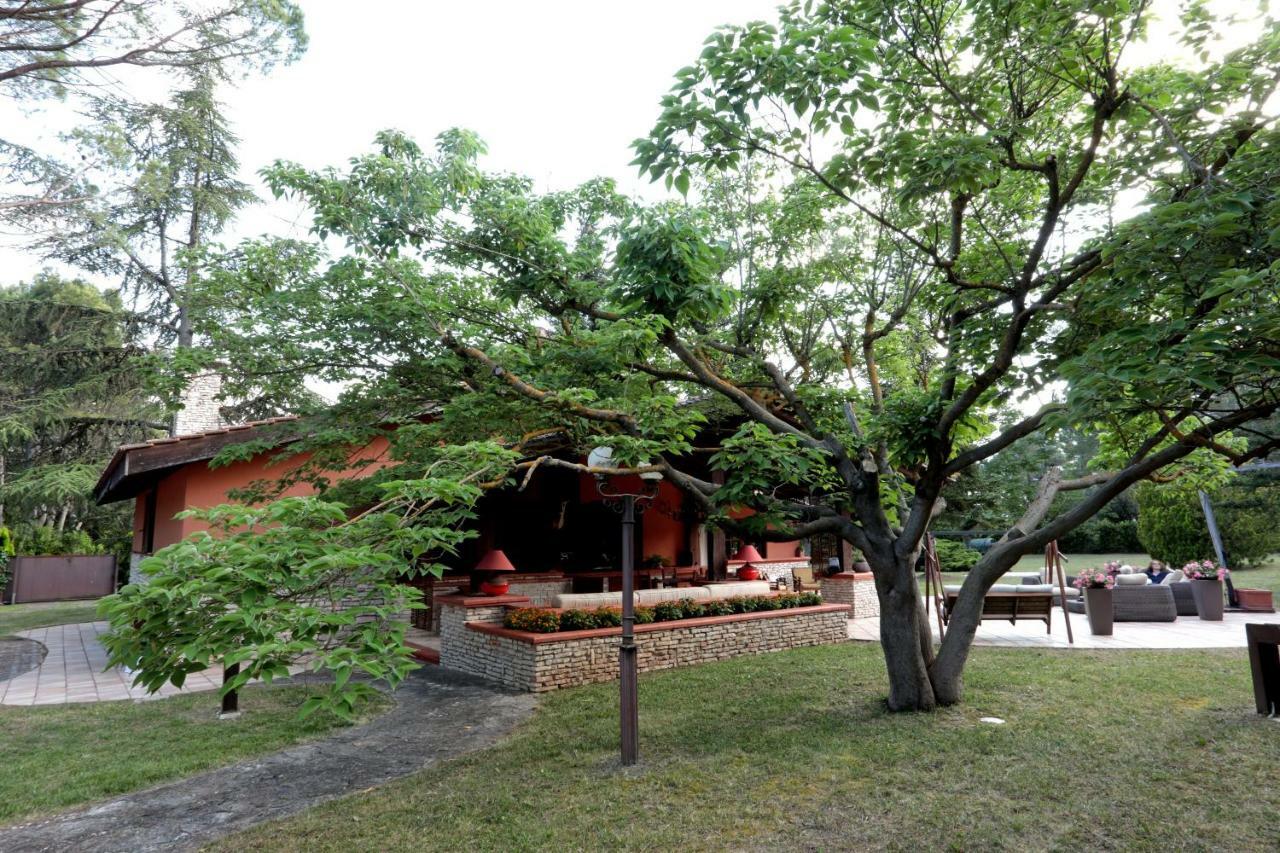 蒙特堡I Lari Castel Del Monte住宿加早餐旅馆 外观 照片