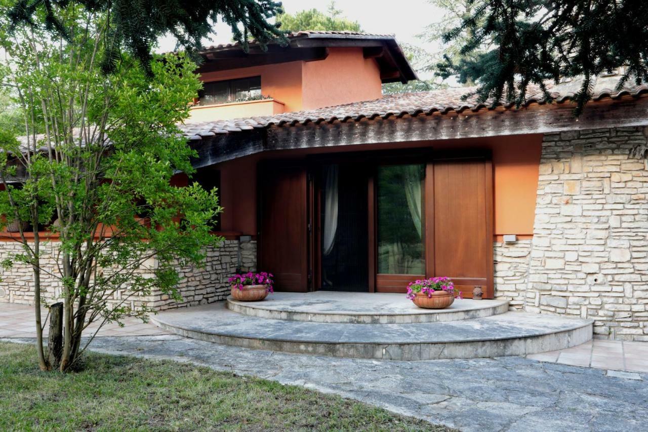 蒙特堡I Lari Castel Del Monte住宿加早餐旅馆 外观 照片